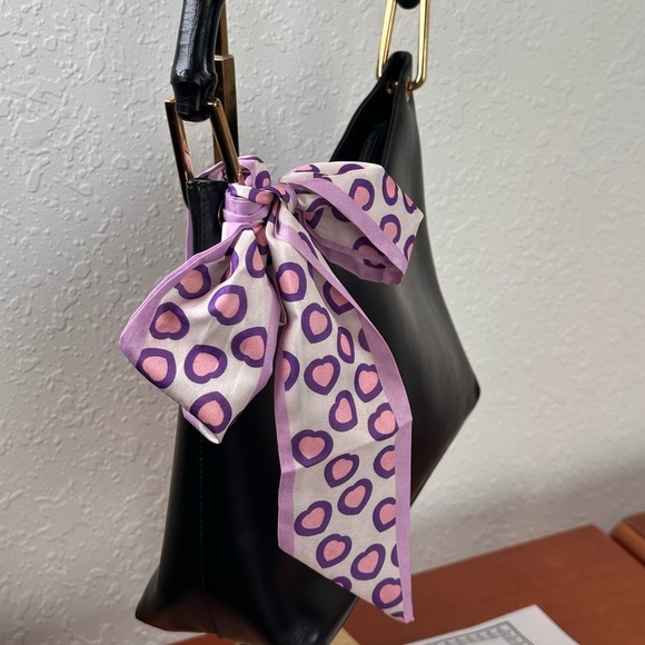 GUCCI Vintage Hand Bag 2 way Bamboo
Black Leather Authentic - Picture 5 of 16